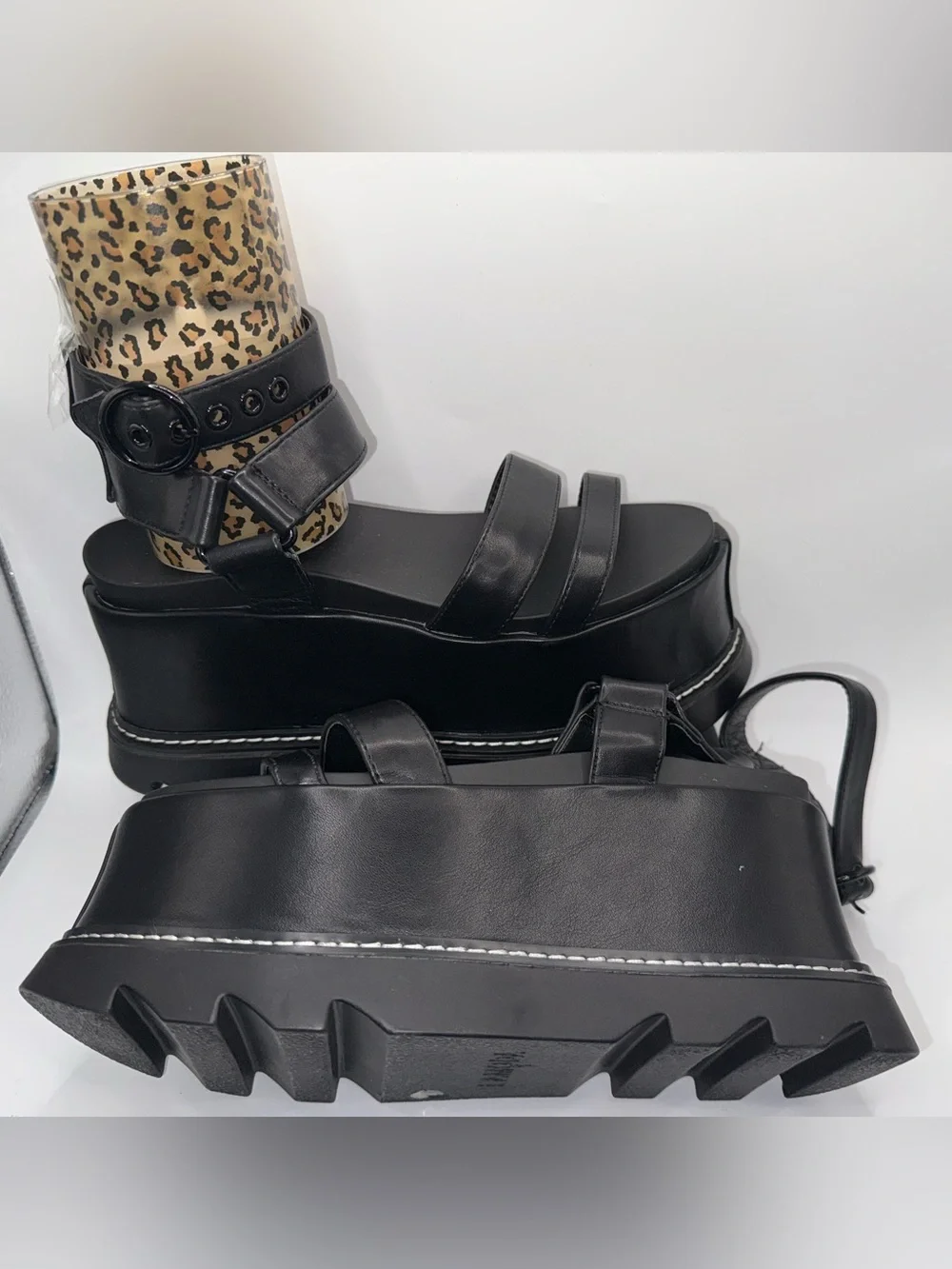 Lamoda Chunky Platform Sandals | Brand New | Women’s US 7 / EU 38 🖤